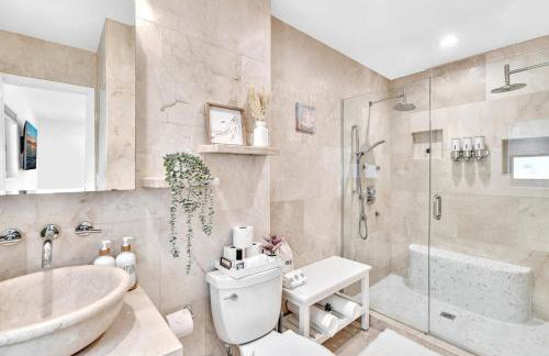 Tropical Oasis With heated pool 10 mins airport & 5 mins Beach - Foto 29