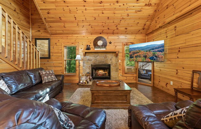 Rustic 3br Cabin Near Lake w/ Hot Tub! - Foto 1