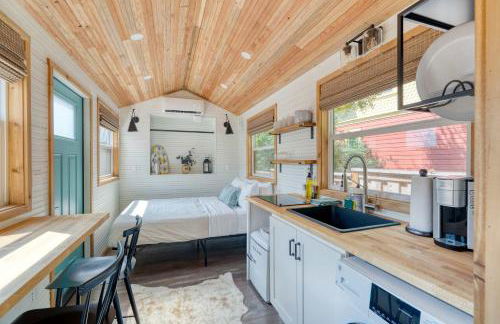 Stay Portland - Restored Farmhouse & Backyard Tiny House Village - Photo 49