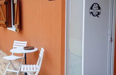 Retiro dos Cedros - Quarto Adega - Foto 1