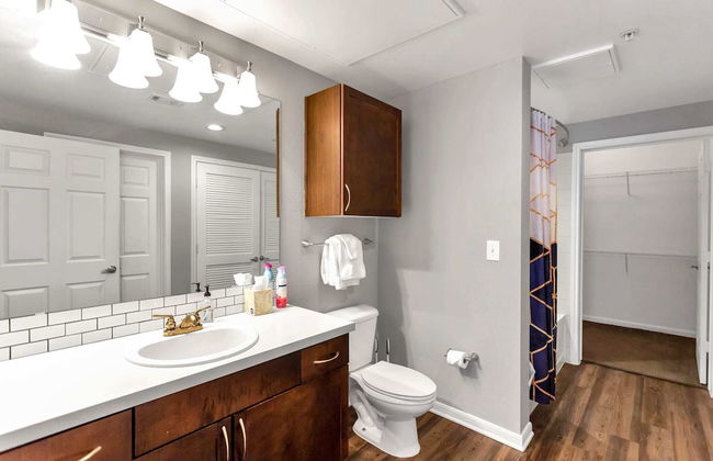 Charming 1BD in Trendy West End Neighborhood - Foto 22