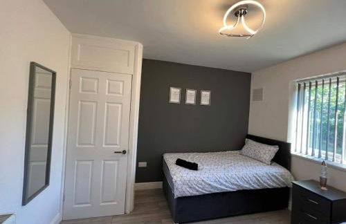Cosy, Modern Home Near BHX, NEC and City Centre - Foto 32