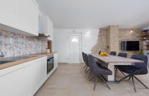 Villa SALT bazen,jacuzzy - Foto 19