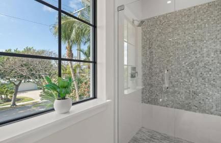 Waterfront Luxury Estate with Private Dock Lighthouse Point - Foto 57