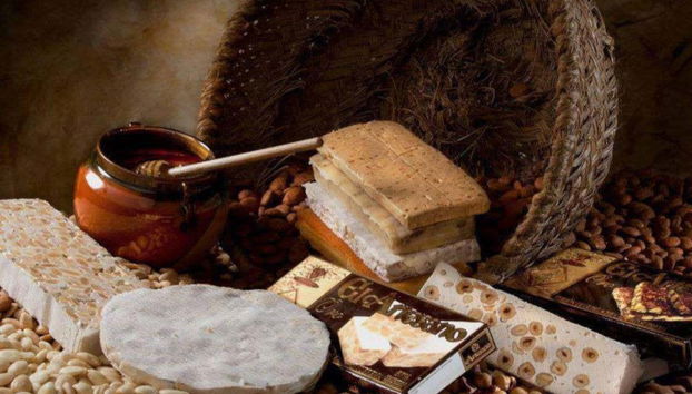 Visita a la fábrica de turrones El Artesano - Foto 5, Muestra de productos