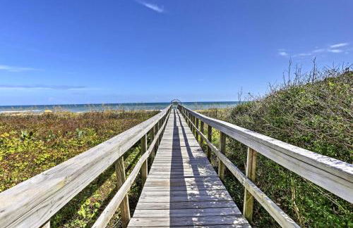 Walk to Shore! Ocean-View Condo in Carolina Beach - Foto 23