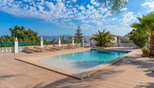 Villa Isabella - Photo 2