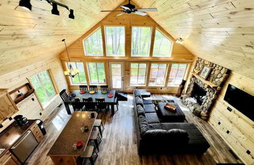 Group Lake Cabin with Ping Pong Table Loaded with Kayaks in Wisconsin - Foto 4