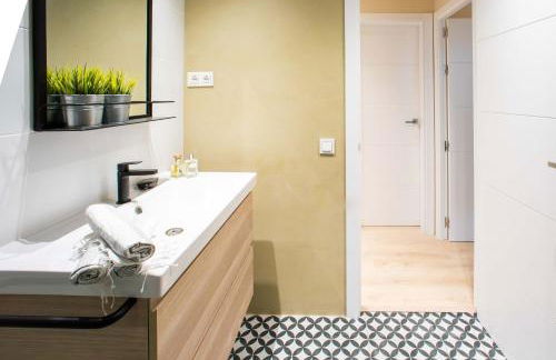 Barcelona Touch Apartments - Campalans - Photo 64