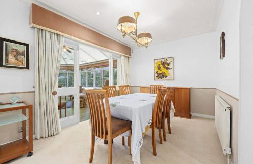 3 Bed Stunning Home in Hale - Foto 16