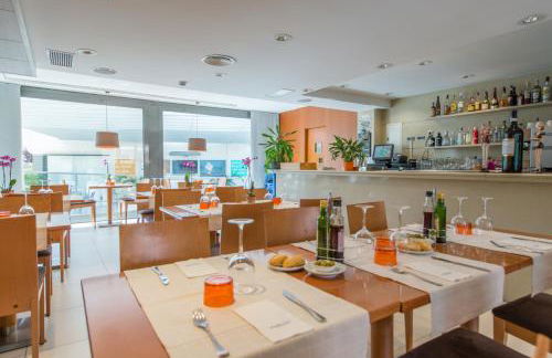 Atenea Park - Suites Apartments - Photo 50