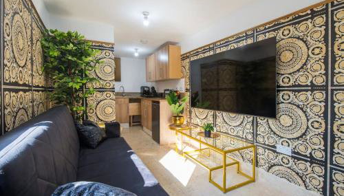 Luxury Versace 2 Bed, Hot Tub, Pool Table, Sky Tv - Foto 2