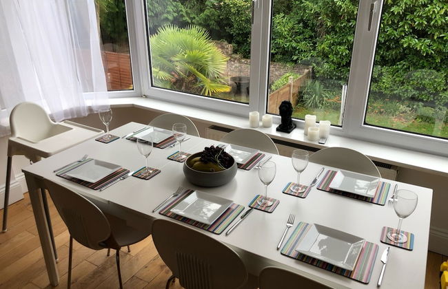 Apartmentsleeps6-balcony-freep-whiterabbitretreat - Foto 10