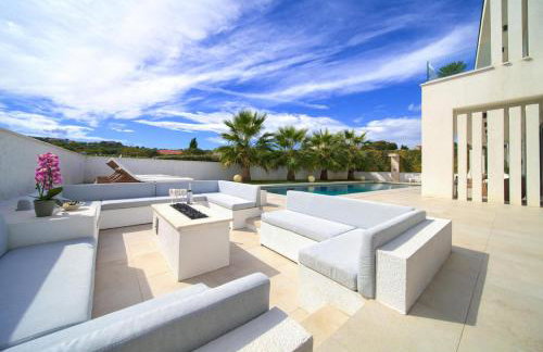 Villa LUMINOSA with outdoor and indoor pool and sauna - Foto 28