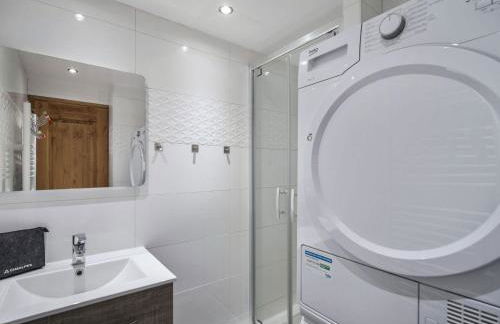 Appartement chaleureux proche pistes, parking inclus, 6 couchages - FR-1-563-93 - Foto 6