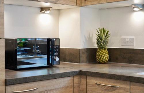 Weldon Road - Townhouse Overlooking the Park with Parking - Foto 34