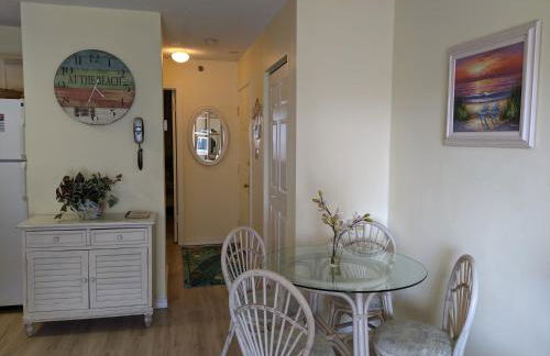 Marylander Condominiums, 90 steps from the beach - Foto 53