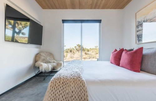 Skyline Ridge- Modern Residence w Sprawling Views - Foto 35