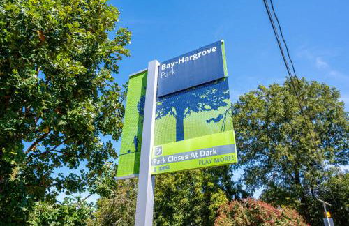 Stylish Durham Retreat - Walkable Sleeps 6 - Foto 74