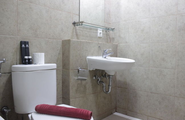 Spacious 1BR with Great View at Marbella Suites Dago - Photo 14