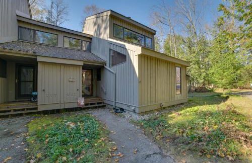 Harbor Springs Condo with Fireplace Near Skiing! - Foto 26