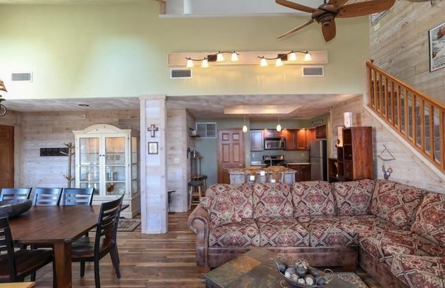 Seven Springs Sunridge 3 Bedrooms Premium Condo, Private Hot Tub! by RedAwning - Foto 10