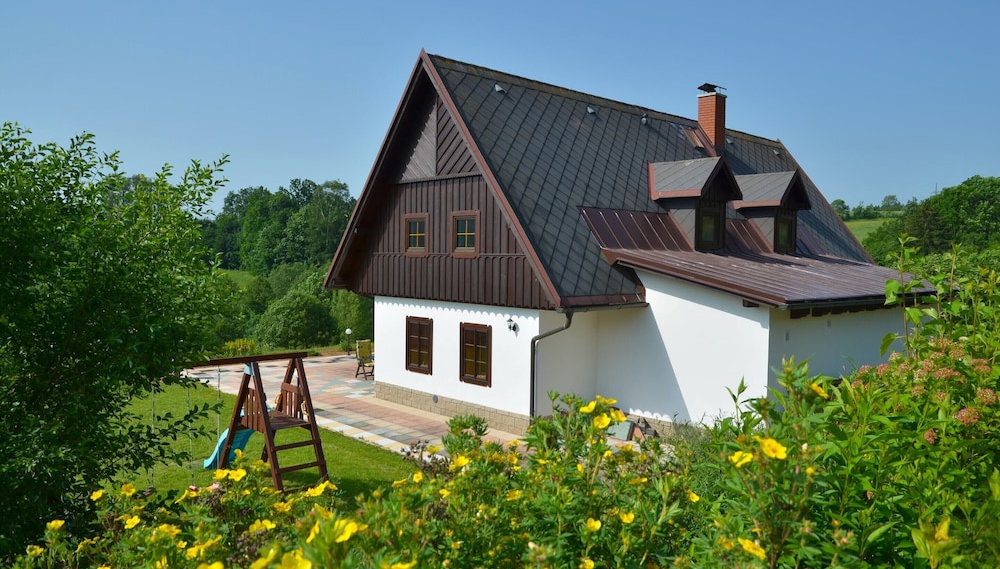 Stupna Holiday Home With Garden - Foto 1, Imagem principal