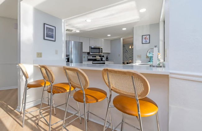 Fun Family-friendly Modern Beach Home With Pool - Photo 17