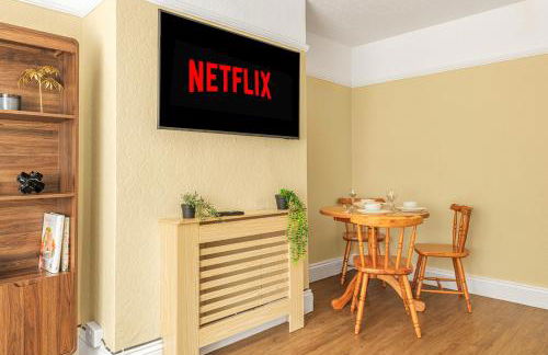 Rosewick Villa Ideal for Families n Professionals - Photo 6