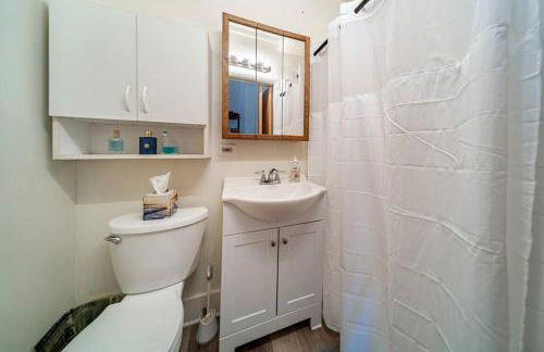 Cottage in the Falls, 2 b, 2 bath, fireplace - Photo 6