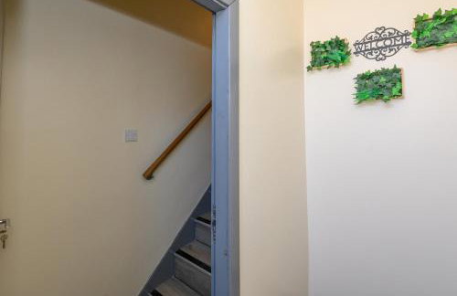 Leeds Stay Private En-Suite Room Shared Kitchen - Pass the Keys - Photo 11