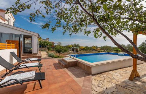 Awesome Home In Krkovic With Sauna - Photo 12