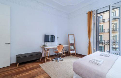 GuestReady - Central Barcelona Getaway - Photo 11