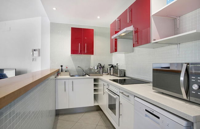 Beautiful Duplex Facing The Beach - Photo 14