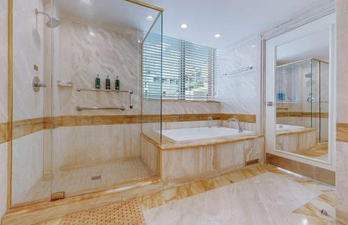 Oceanfront Retreat- South Beach Pool Amenities - Foto 19