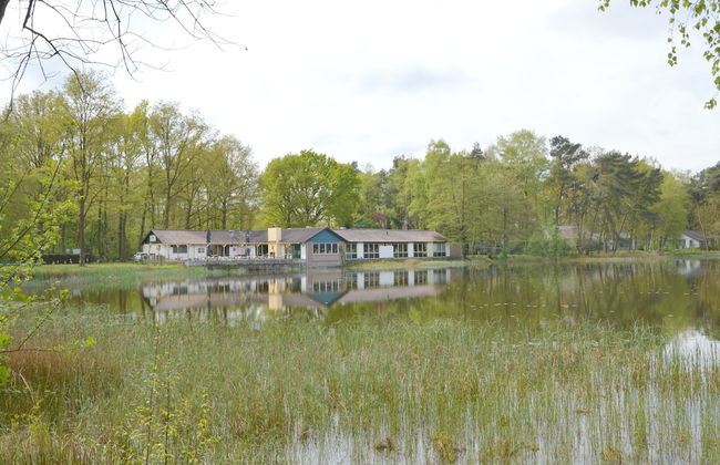 Detached Bungalow With Lovely Covered Terrace - Foto 15