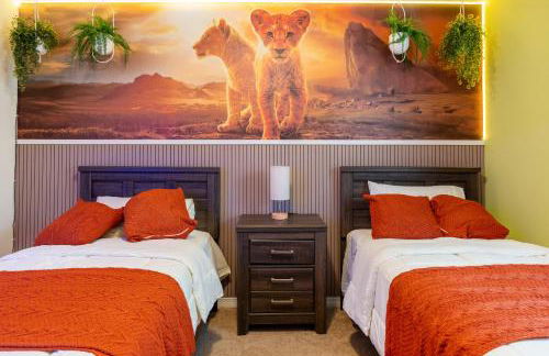 Luxury 8BR Villa with Pool, Spa, Theater & Game Room near Disney - Foto 43