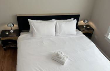 Chicago 1BR, Stylish Stay with Workspace - Foto 7