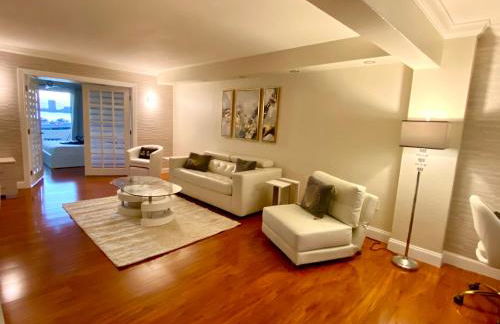 Deluxe waterfront one bedroom apartment with Miami Skyline view, free parking 5 mins drive to Miami Beach - Foto 3