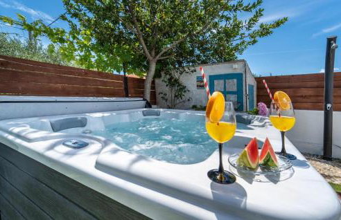 Pet Friendly Home In Tinj With Jacuzzi - Foto 17