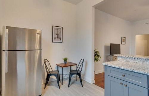 Urban 3 bedroom Local Art Filled Frenchman Oasis - Foto 13