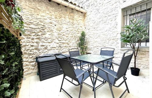 Le COSY NÎMOIS, charme et terrasse au cœur de Nîmes - Foto 16
