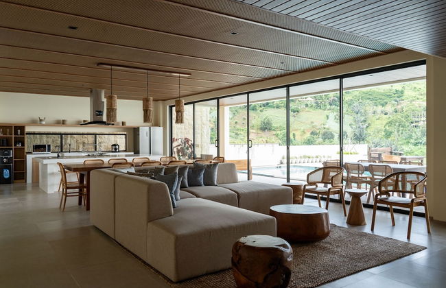 JadenHill CityView 8BR Villa Heated Pool+Movieroom - Foto 65