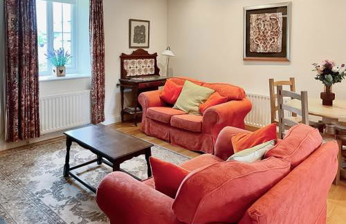 Groom's Cottage - Photo 2