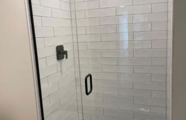 Main Street Farmhouse City Retreat by Hollyhock - Foto 36