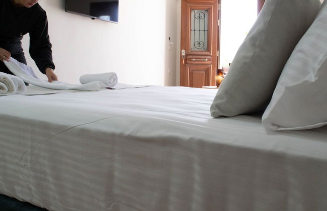 Oniropetra Luxury Suites - Foto 16