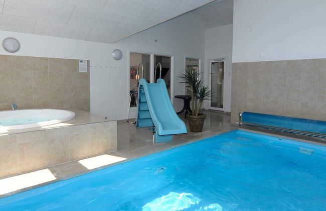 Luxury Pool Retreat in Nordborg - By Traum Ferienwohnungen - Photo 4