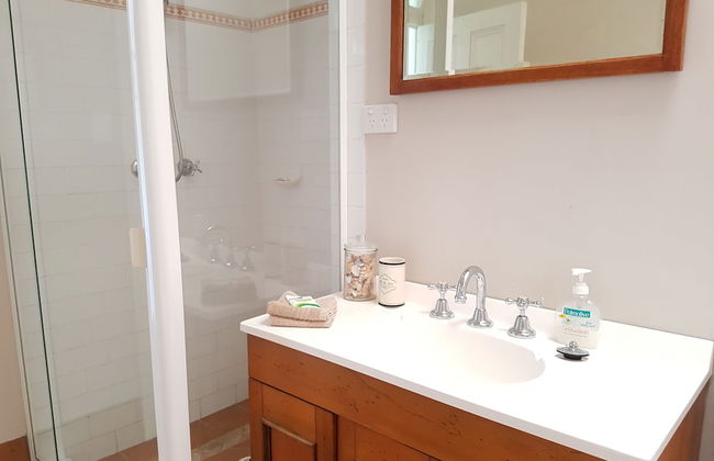 Newcastle Short Stay Apartments - Vista Apartment - Photo 26