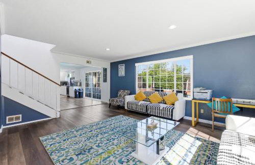 Colorful and Cozy Haven with Heated Pool - Foto 26