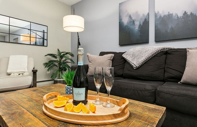 Lavender Suite Relaxed, Walkable Old Town Stay - Foto 8